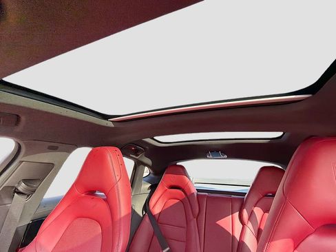 Used 2023 Porsche Panamera 4 Platinum Edition image 23