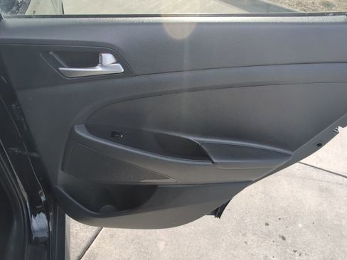 Used 2019 Hyundai Tucson SE w/ Cargo Package image 28