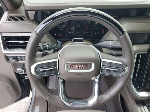 Used 2025 GMC Yukon Elevation RWD image 24