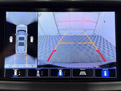 Used 2024 Buick Enclave Premium image 23