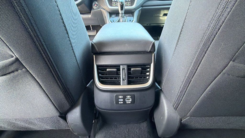 Used 2025 Subaru Outback Premium AWD/4WD image 25