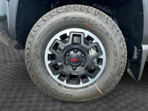New 2026 Toyota Tacoma TRD Off-Road AWD/4WD image 10