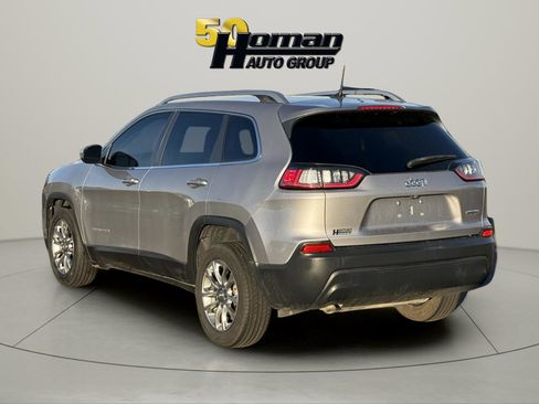 Used 2019 Jeep Cherokee Latitude Plus image 3
