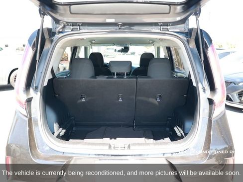 Used 2023 Kia Soul LX w/ LX Technology Package image 33