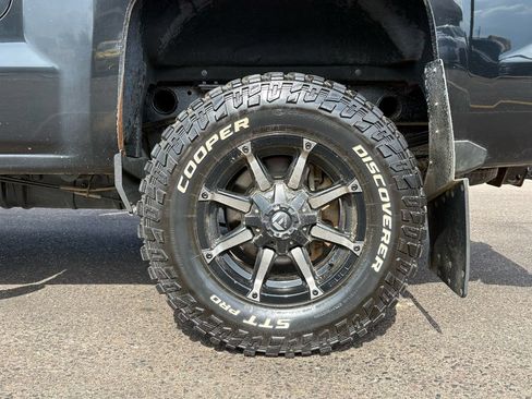 Used 2018 Chevrolet Silverado 2500 LTZ w/ Midnight Edition AWD/4WD image 11