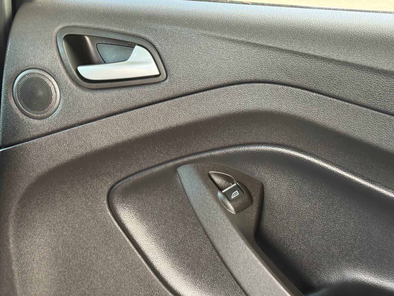 Used 2019 Ford Escape Titanium FWD image 14