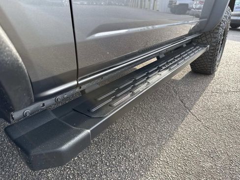 Used 2022 Ford Bronco Wildtrak image 11