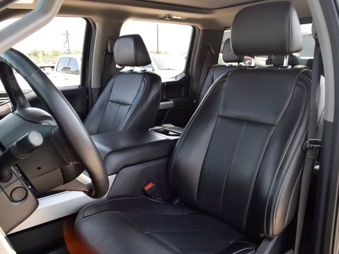 Used 2021 Ford F250 Lariat w/ Lariat Ultimate Package AWD/4WD image 16