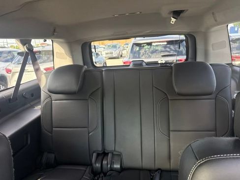 Used 2015 Chevrolet Suburban LT AWD/4WD image 22