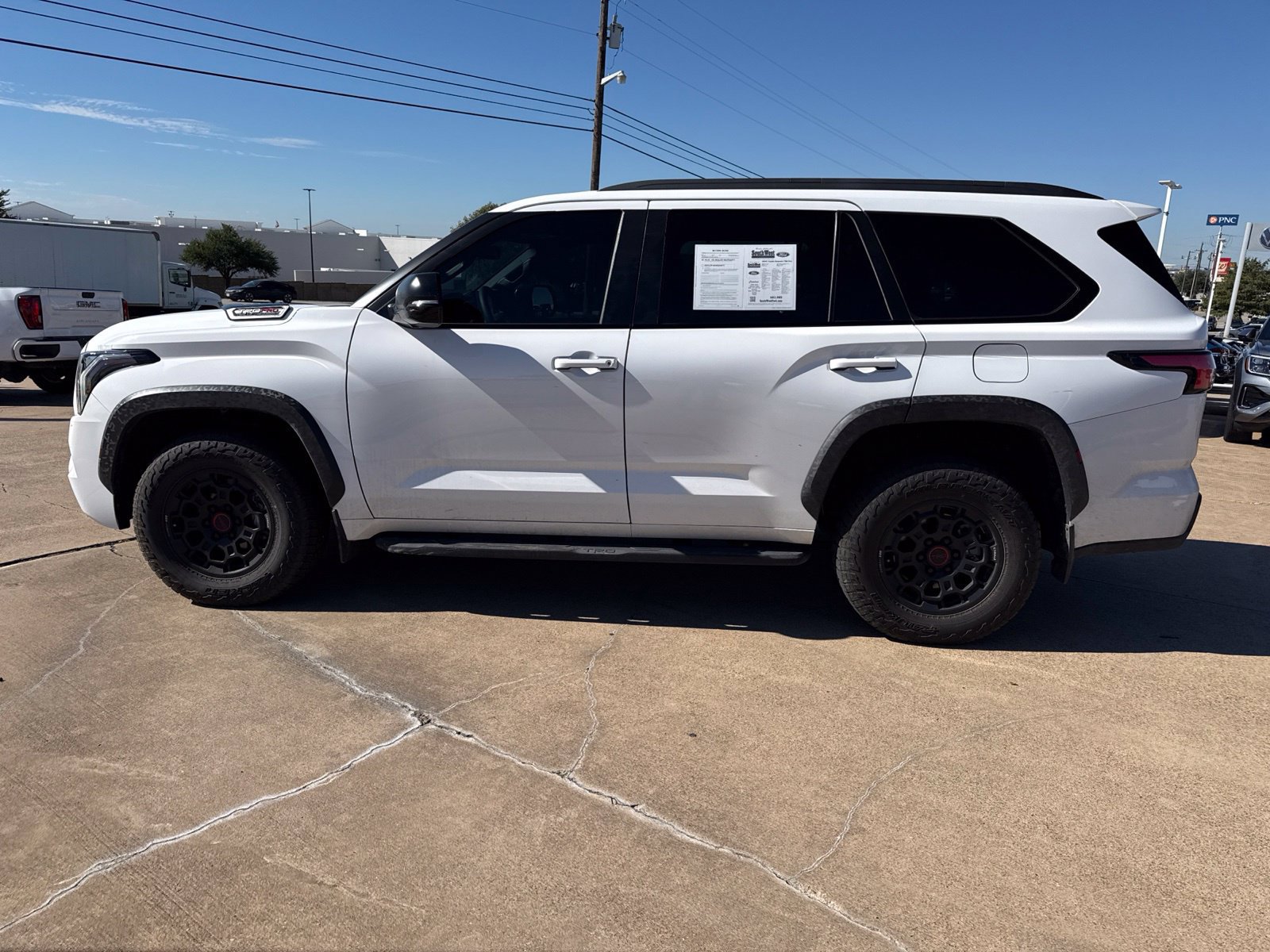 Used 2025 Toyota Sequoia TRD Pro AWD/4WD image 4
