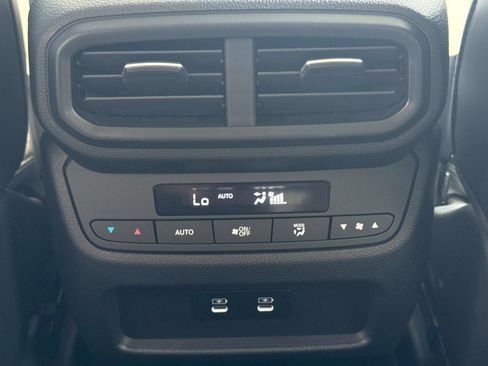 New 2026 Honda Pilot Touring image 19