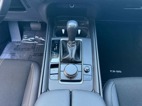 Used 2025 MAZDA CX-50 AWD 2.5 S w/ Premium Package image 12