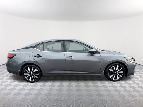 Used 2021 Nissan Sentra SV w/ SV Premium Package image 4