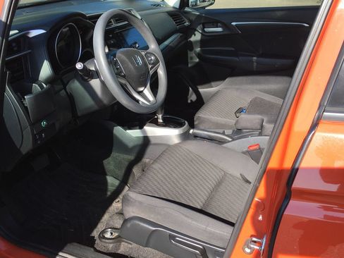 Used 2018 Honda Fit EX image 4