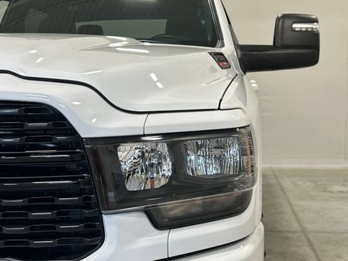 Used 2024 RAM 2500 Big Horn w/ Night Edition AWD/4WD image 10