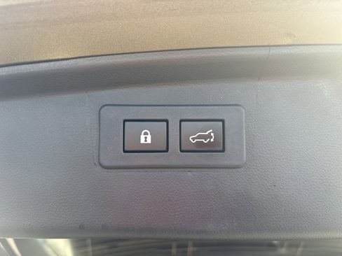 Certified 2025 Subaru Outback Onyx Edition image 27