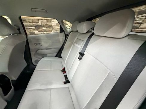 Used 2024 Hyundai Kona SEL AWD/4WD image 31