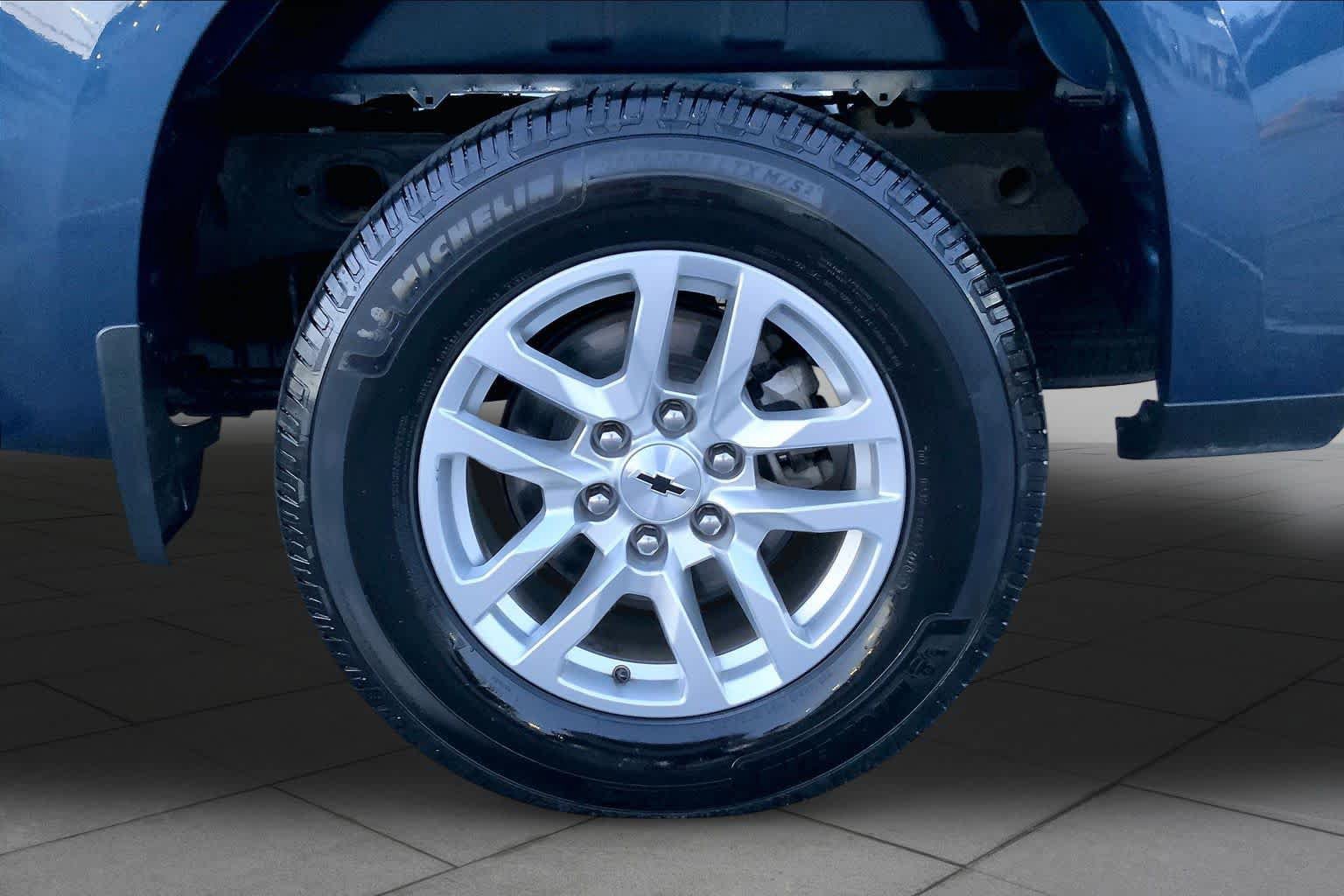 Used 2019 Chevrolet Silverado 1500 RST w/ All-Star Edition AWD/4WD image 10