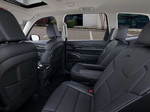 New 2025 Kia Telluride S image 18