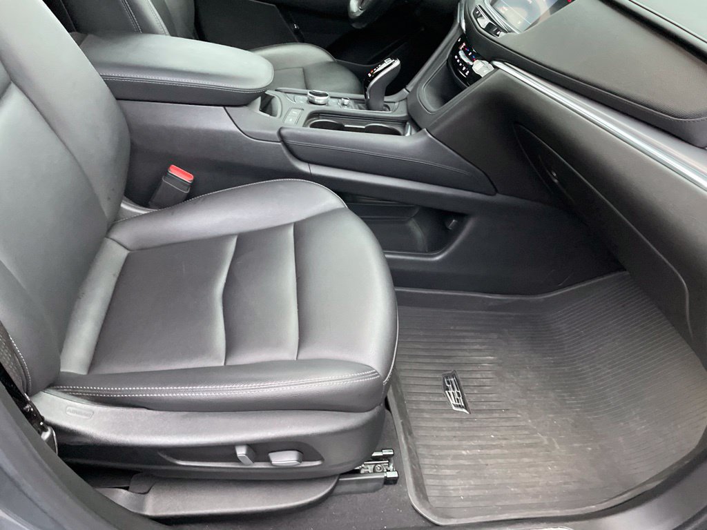 Used 2020 Cadillac XT5 Luxury w/ LPO, Floor Liner Package AWD/4WD image 12