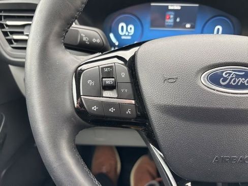 Used 2024 Ford Escape Platinum AWD/4WD image 29