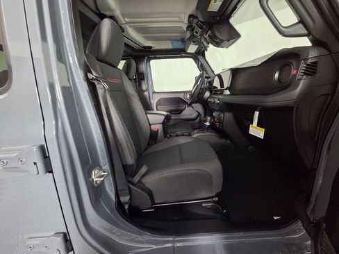 New 2026 Jeep Gladiator Rubicon w/ Safety Group image 20
