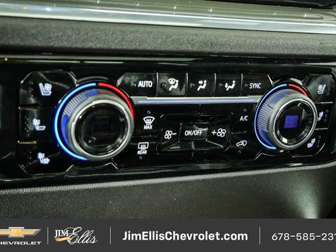 Certified 2025 Chevrolet Silverado 2500 High Country w/ High Country Premium Package AWD/4WD image 17