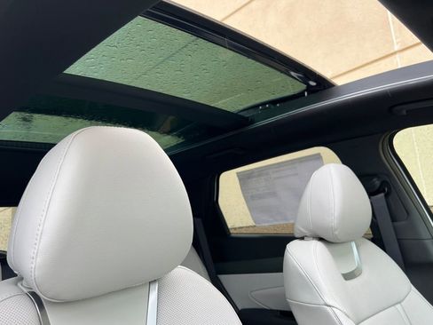 New 2026 Hyundai Tucson Limited image 15