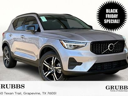 New 2026 Volvo XC40 B4 Core w/ Climate Package