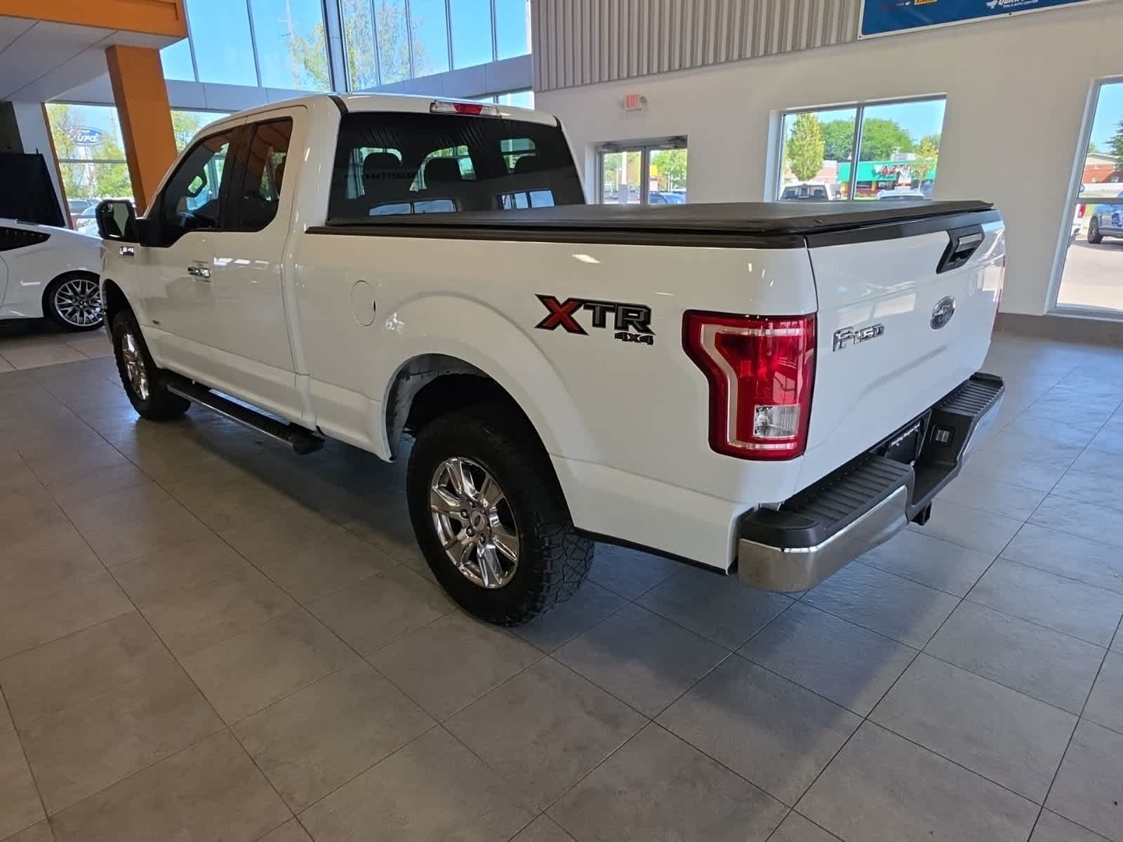Used 2015 Ford F150 XLT w/ Equipment Group 301A Mid AWD/4WD image 14