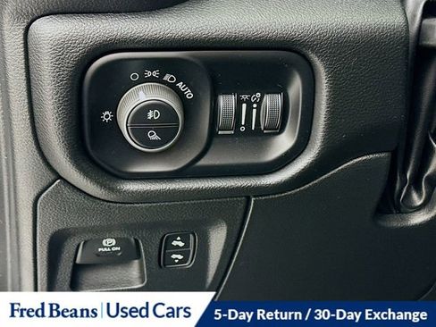 Used 2024 RAM 1500 Laramie image 12