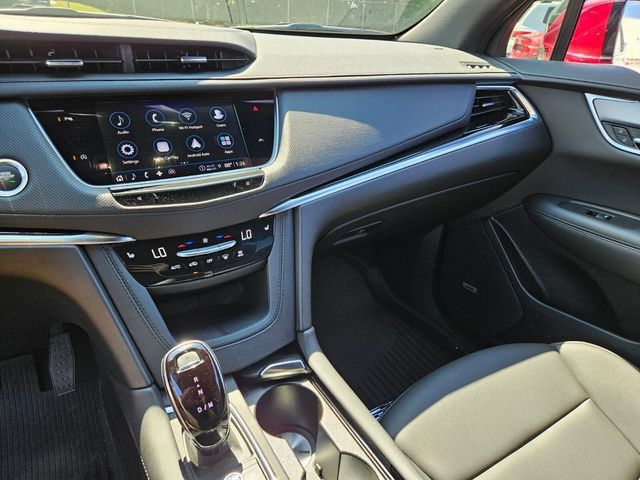 Used 2025 Cadillac XT6 Luxury FWD image 21