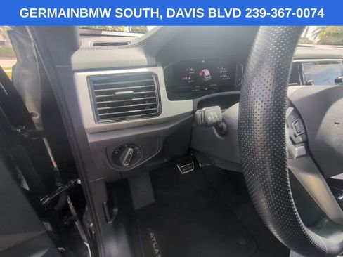 Used 2021 Volkswagen Atlas Cross Sport SEL Premium R-Line image 10