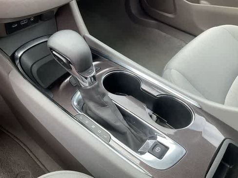 Used 2024 Chevrolet Malibu LT FWD image 23