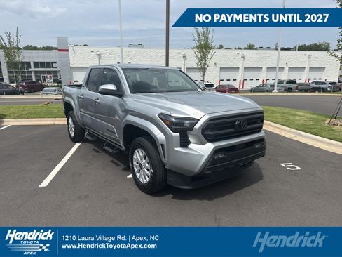 Used 2025 Toyota Tacoma SR5 AWD/4WD image 1