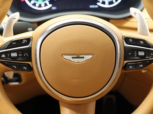 Used 2021 Aston Martin DBX AWD/4WD image 28