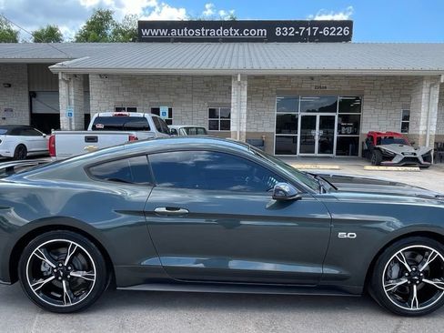 Used 2016 Ford Mustang GT Premium w/ Equipment Group 401A RWD image 6