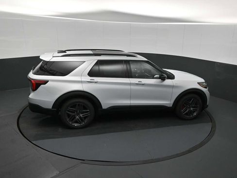 New 2026 Ford Explorer ST-Line w/ ST-Line Street Pack AWD/4WD image 26