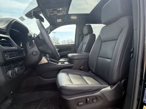 Used 2022 Chevrolet Tahoe Z71 w/ Off-Road Capability Package image 18