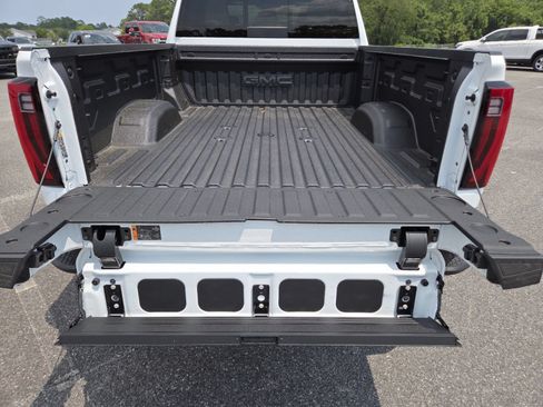 New 2026 GMC Sierra 2500 SLT w/ SLT Premium Package AWD/4WD image 20