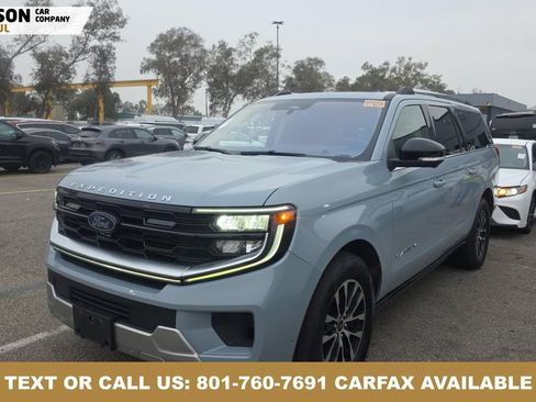 Used 2025 Ford Expedition Max Platinum AWD/4WD image 1