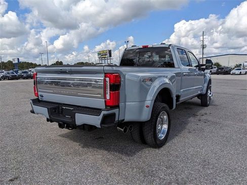 Used 2026 Ford F450 Platinum w/ Platinum Plus Package image 4