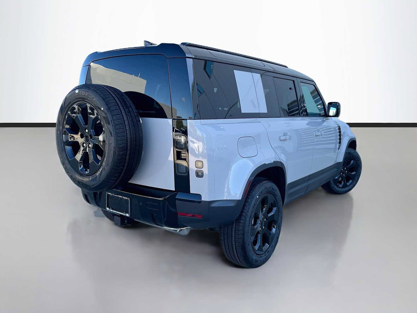 New 2026 Land Rover Defender 110 S AWD/4WD image 3