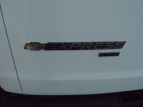 Used 2013 Chevrolet Express 1500 AWD 1500 135 image 34