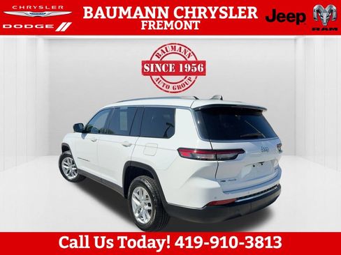 Used 2023 Jeep Grand Cherokee L Laredo w/ Luxury Tech Group I AWD/4WD image 8