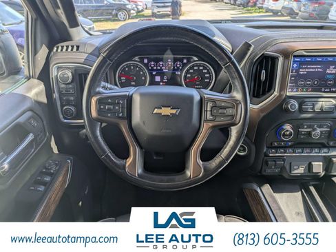 Used 2020 Chevrolet Silverado 1500 High Country w/ Technology Package AWD/4WD image 15