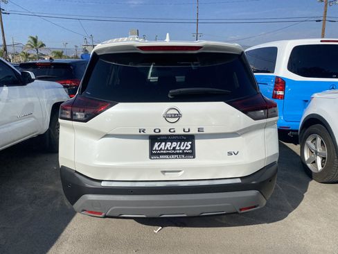 Used 2023 Nissan Rogue SV FWD image 8