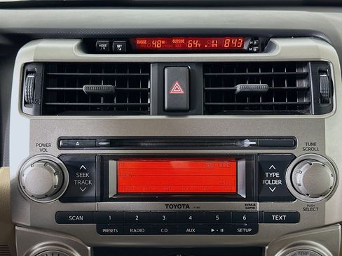 Used 2011 Toyota 4Runner SR5 image 21