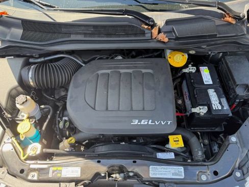 Used 2017 Dodge Grand Caravan SE w/ Power Window Group FWD image 25