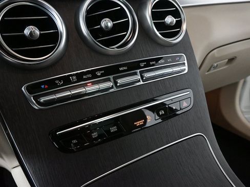Certified 2021 Mercedes-Benz GLC 300 GLC 300 image 16